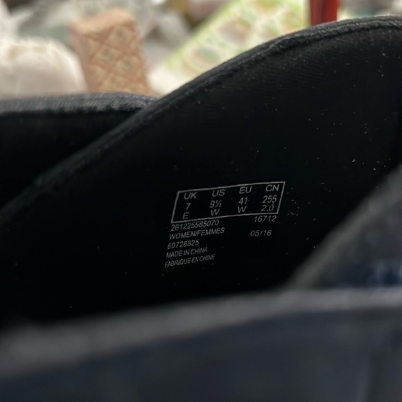 Clark’s Womens Cloudsteppers Sillian Sway Booties size 9.5W NEW - Picture 5 of 8